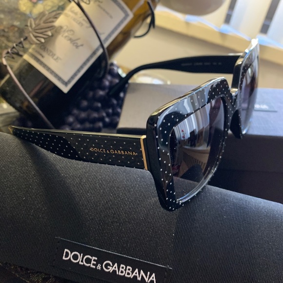 SOLD⛔️Authentic DOLCE & GABBANA 53 square Acetate sunglasses - Picture 3 of 11